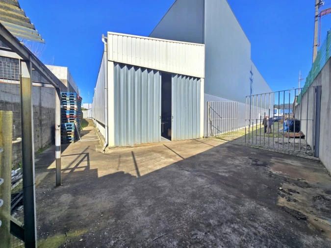 Armazém para Arrendamento em Alfena Foto 18