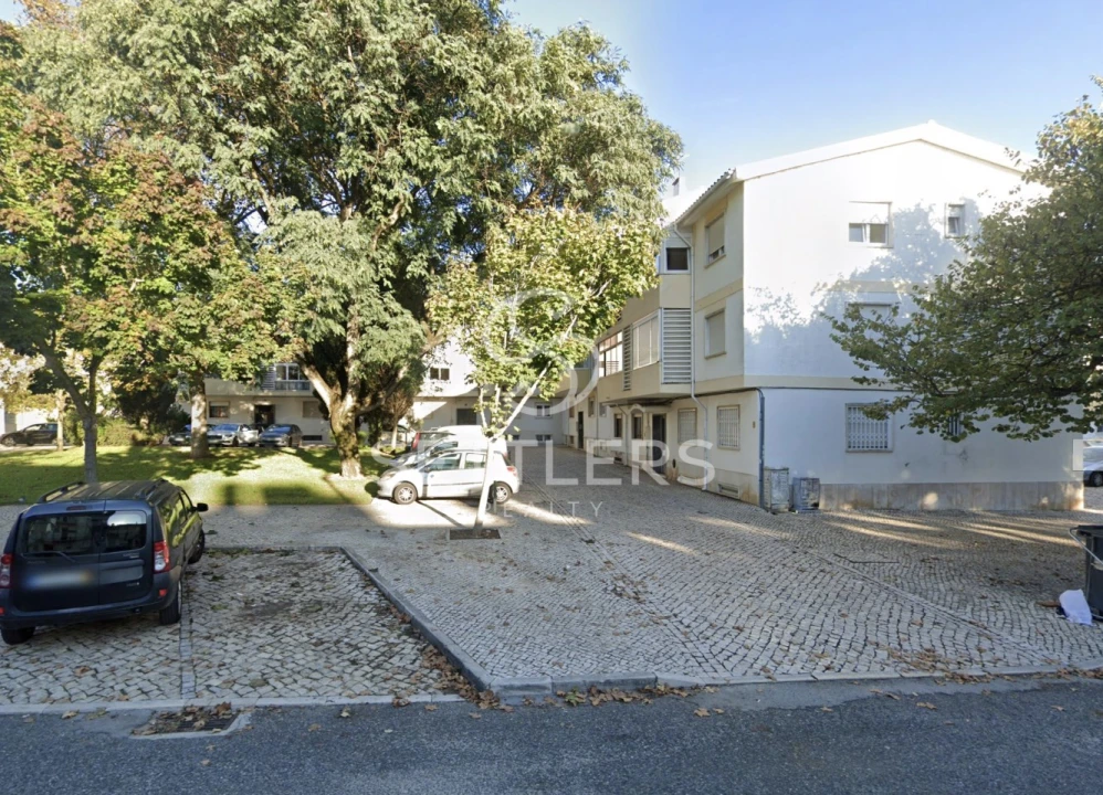 Apartamento T3 para Venda em Carcavelos e Parede Foto 1