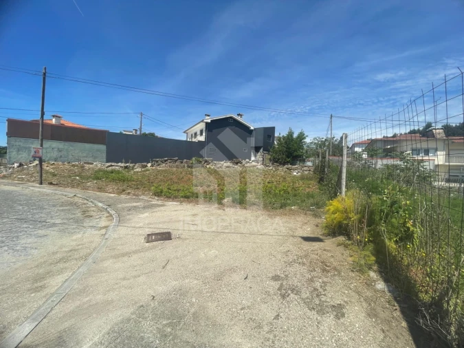 Terreno para Venda em Celeirós, Aveleda e Vimieiro Foto 8
