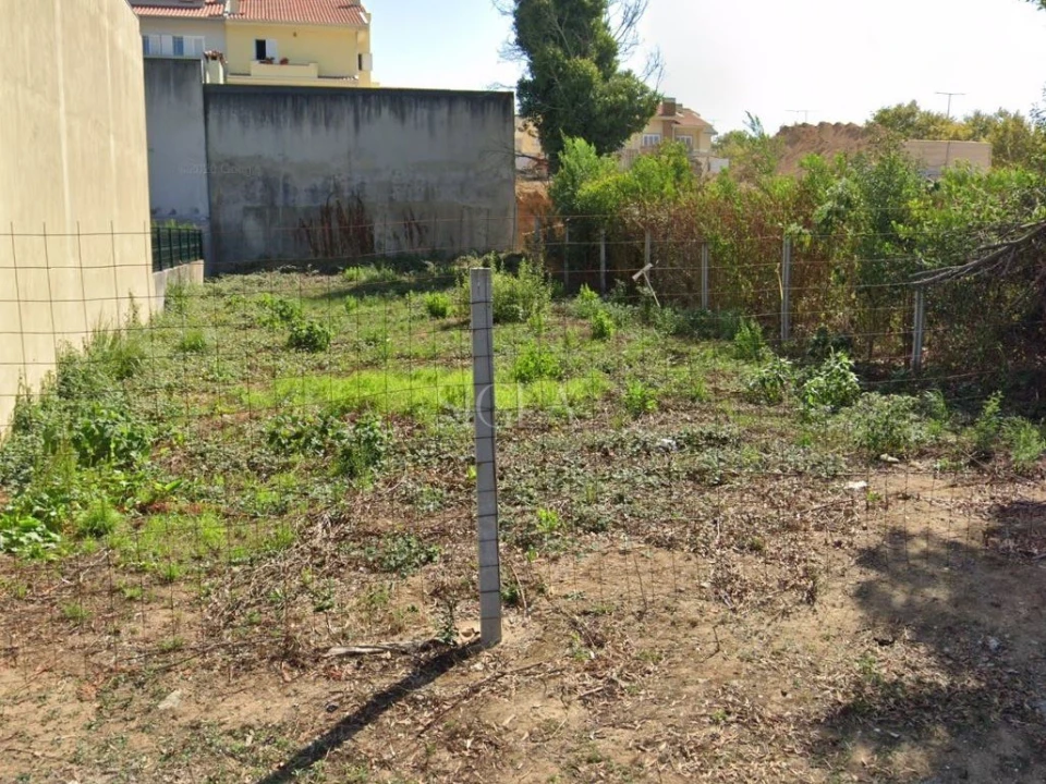 Terreno para Venda em Arcozelo Foto 2
