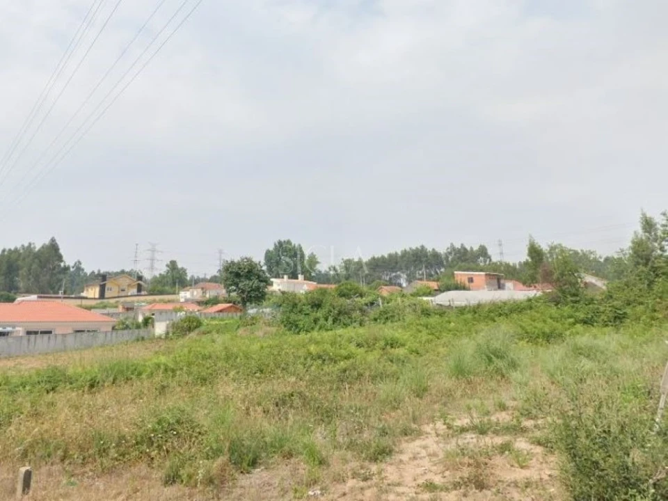 Terreno para Venda em Serzedo e Perosinho Foto 1