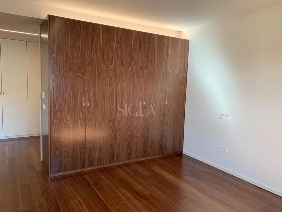 Apartamento T3 para Arrendamento em Canidelo Foto 15