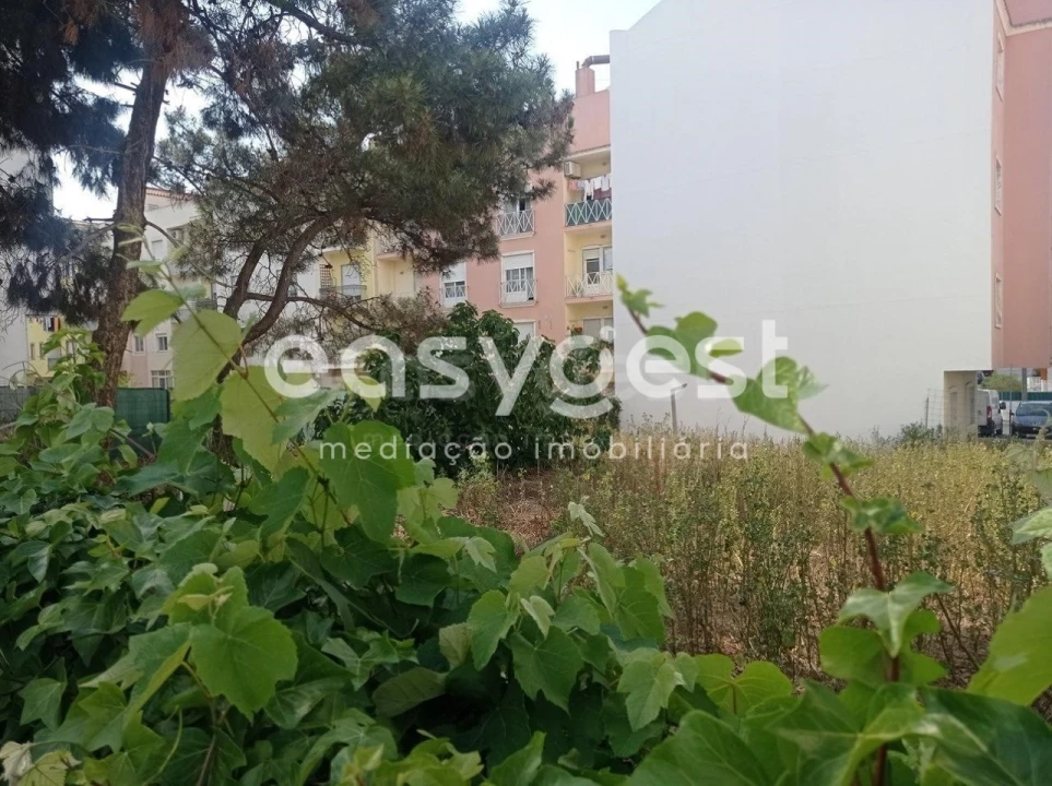 Terreno para Venda em Quinta do Conde Foto 6