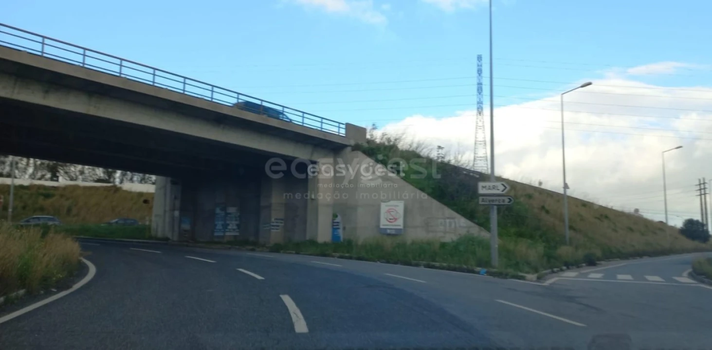 Terreno para Venda em Santo Antão e São Julião do Tojal Foto 17