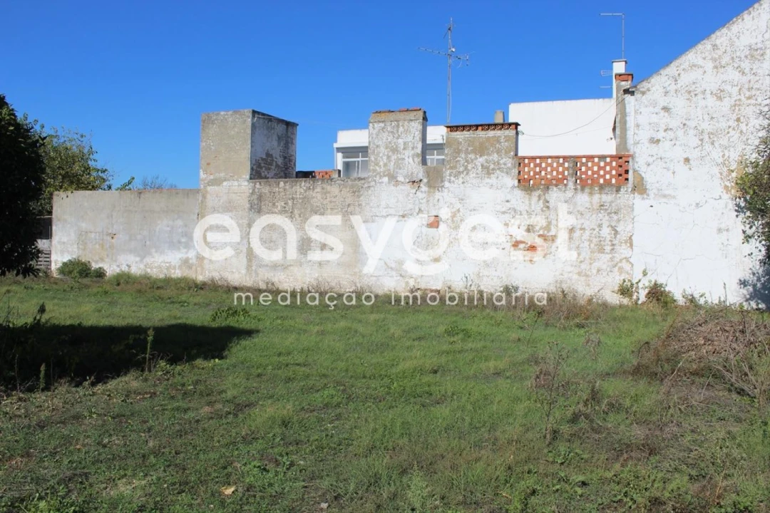 Terreno para Venda em Almeirim Foto 2
