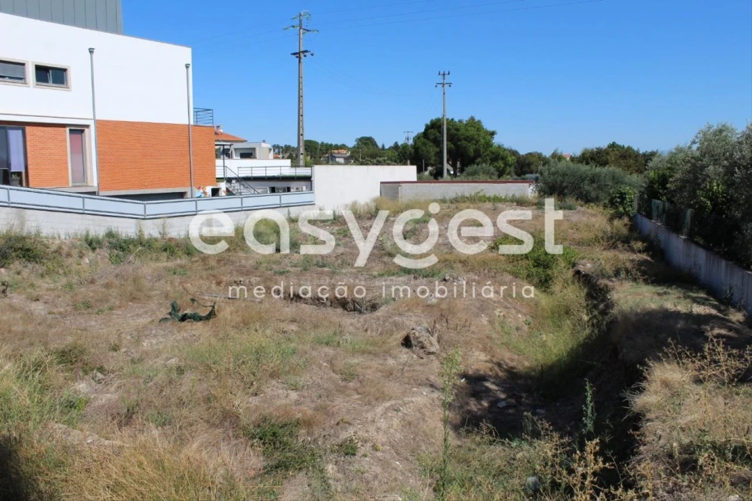 Terreno para Venda em São Cipriano e Vil de Souto Foto 1