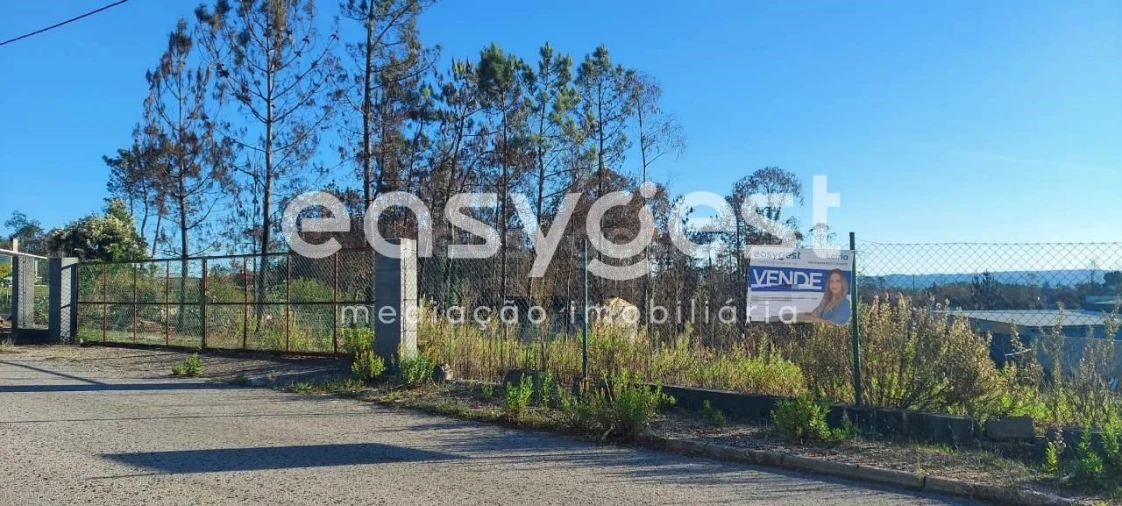 Terreno para Venda em Caranguejeira Foto 1