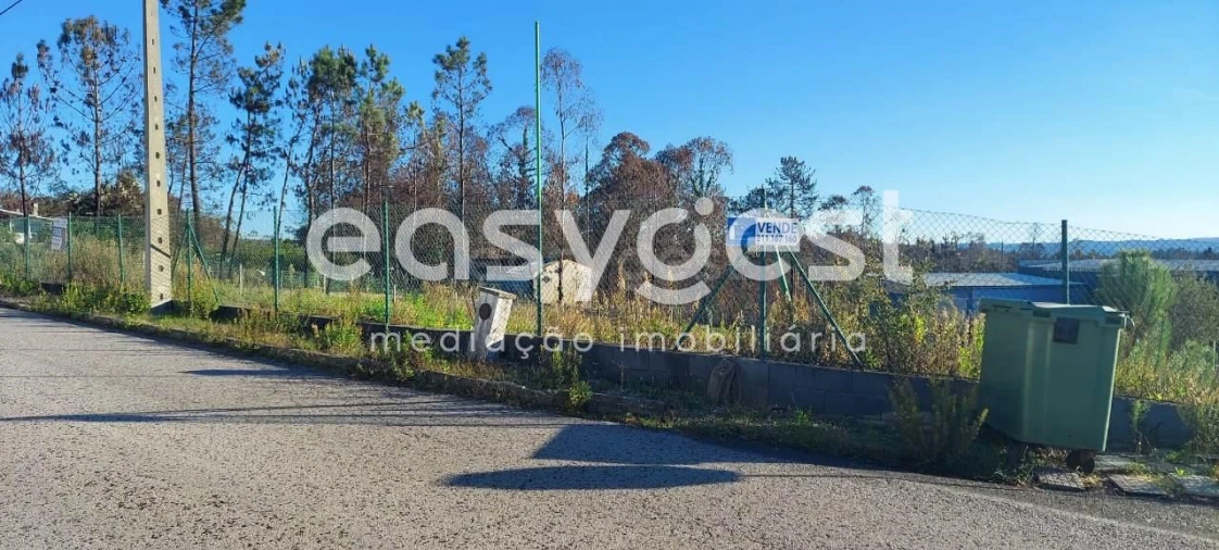 Terreno para Venda em Caranguejeira Foto 3