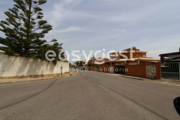 Terreno para Venda em Lagos (São Sebastião e Santa Maria) Foto 9