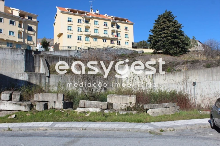 Terreno para Venda em Covilhã e Canhoso Foto 2