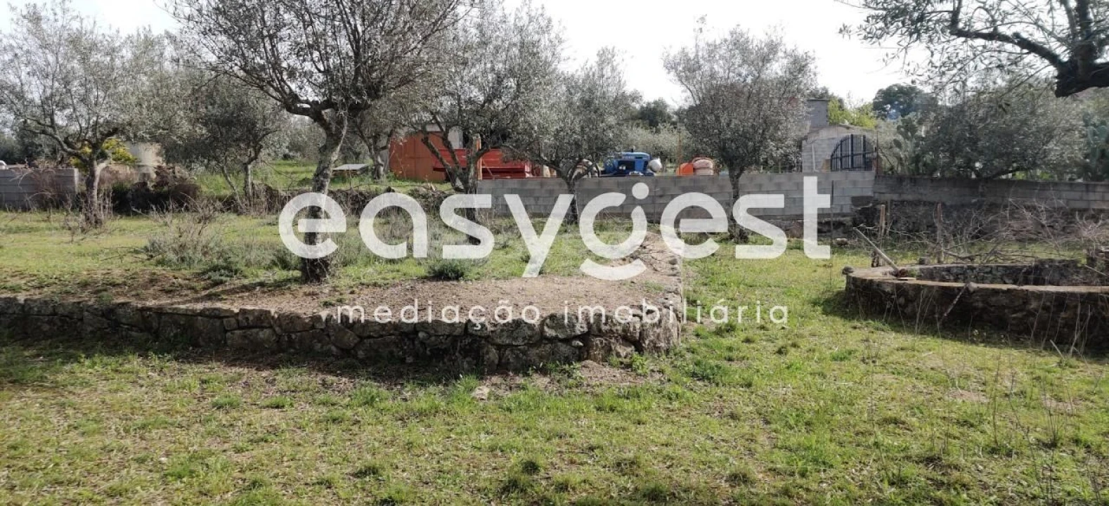 Terreno para Venda em Escalos de Cima e Lousa Foto 18