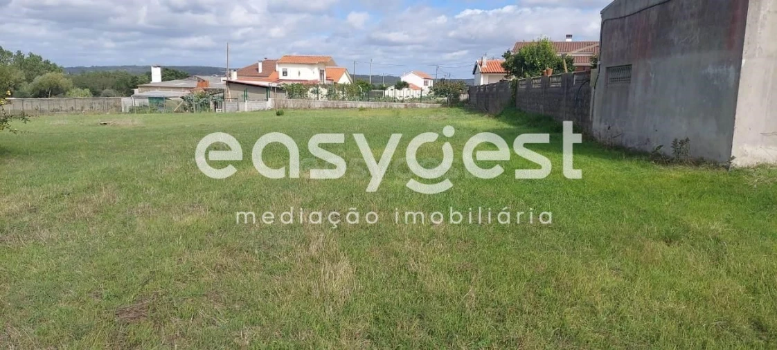 Terreno para Venda em Amor Foto 10