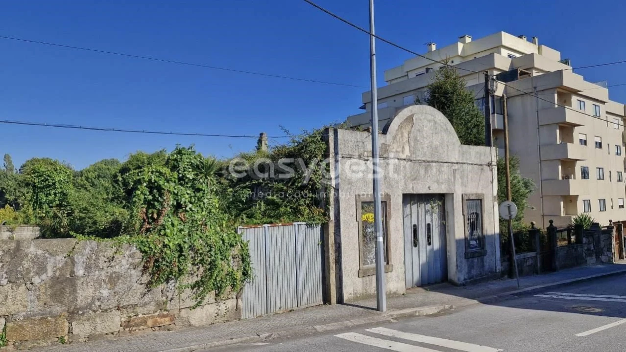 Terreno para Venda em Custóias, Leça do Balio e Guifões Foto 1
