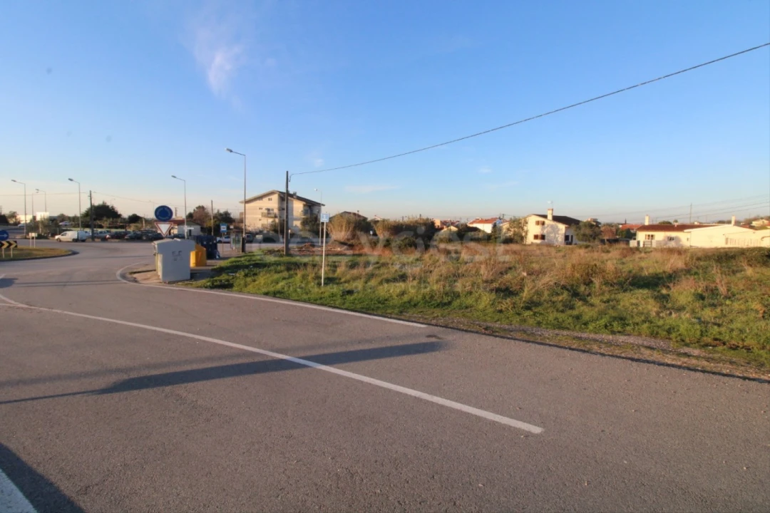 Terreno para Venda em Taveiro, Ameal e Arzila Foto 9