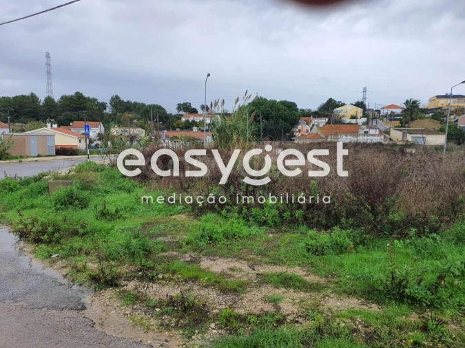 Terreno para Venda em Caparica e Trafaria Foto 2