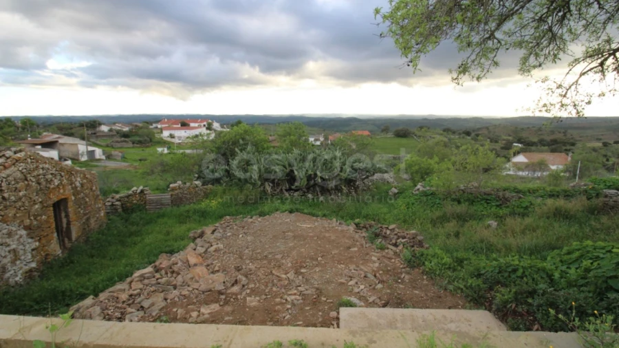 Terreno para Venda em Giões