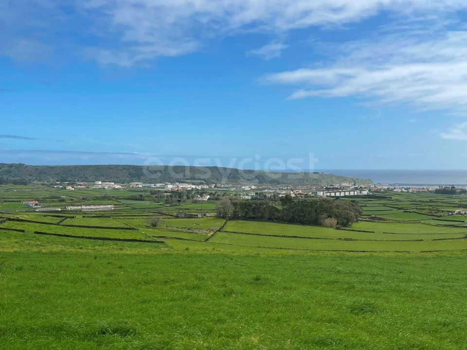 Terreno para Venda em Praia da Vitoria (Santa Cruz) Foto 13