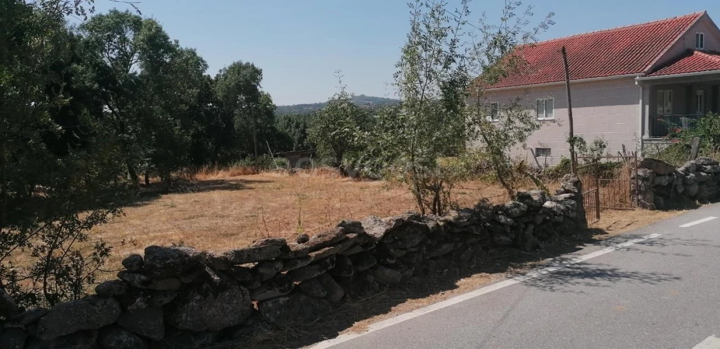 Terreno para Venda em Jarmelo São Miguel Foto 2