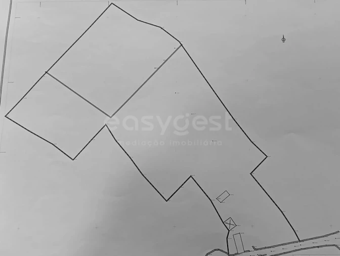 Moradia T1 para Venda em Santo Antonio Foto 10