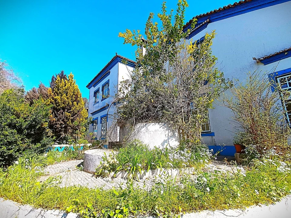 Moradia T10 para Venda em Mouriscas Foto 1