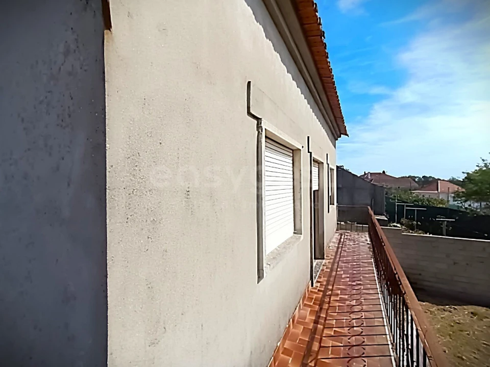 Moradia T3 para Venda em Torres Novas (Santa Maria, Salvador e Santiago) Foto 5