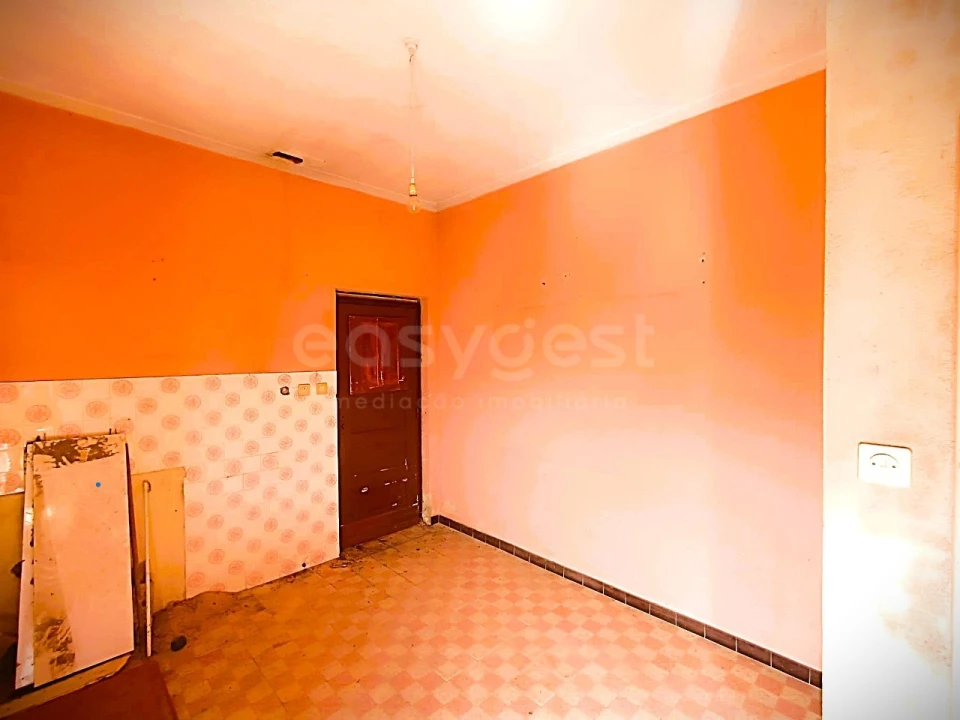 Moradia T3 para Venda em Torres Novas (Santa Maria, Salvador e Santiago) Foto 9