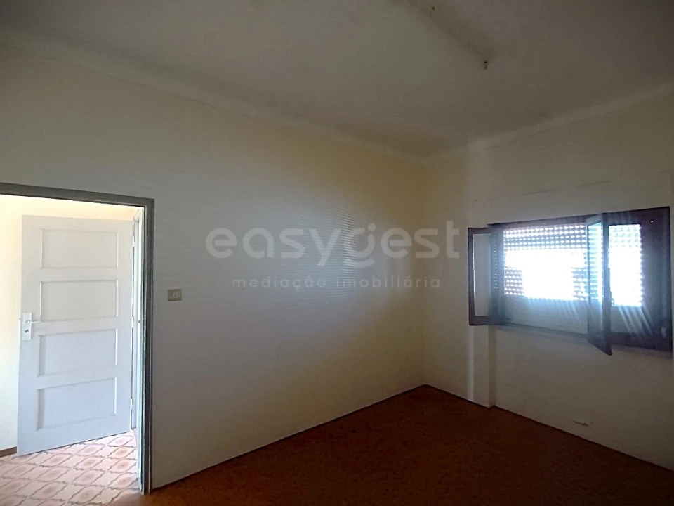 Moradia T3 para Venda em Torres Novas (Santa Maria, Salvador e Santiago) Foto 13