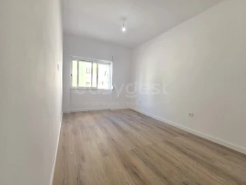 Apartamento T2 para Venda em Alto do Seixalinho, Santo André e Verderena