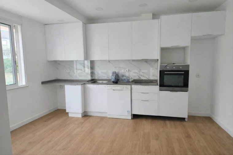 Apartamento T2 para Venda em Alto do Seixalinho, Santo André e Verderena Foto 2
