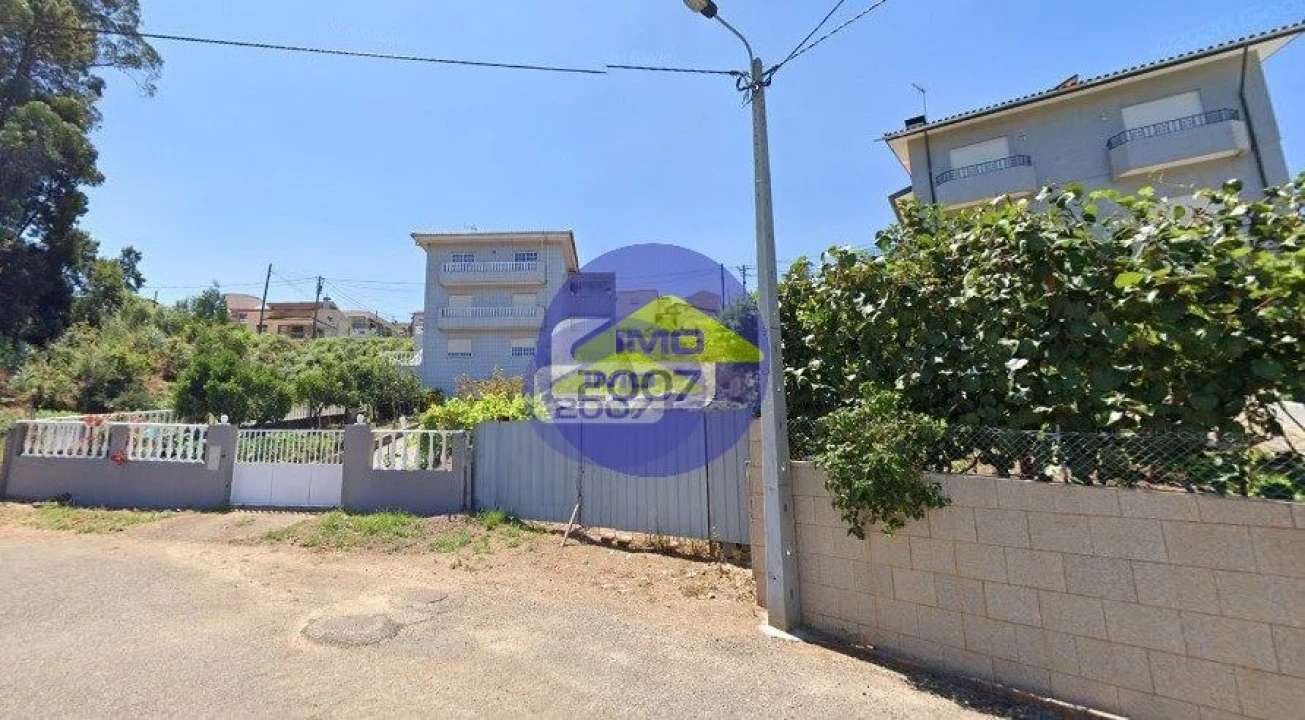 Terreno para Venda em Vila de Cucujães Foto 2