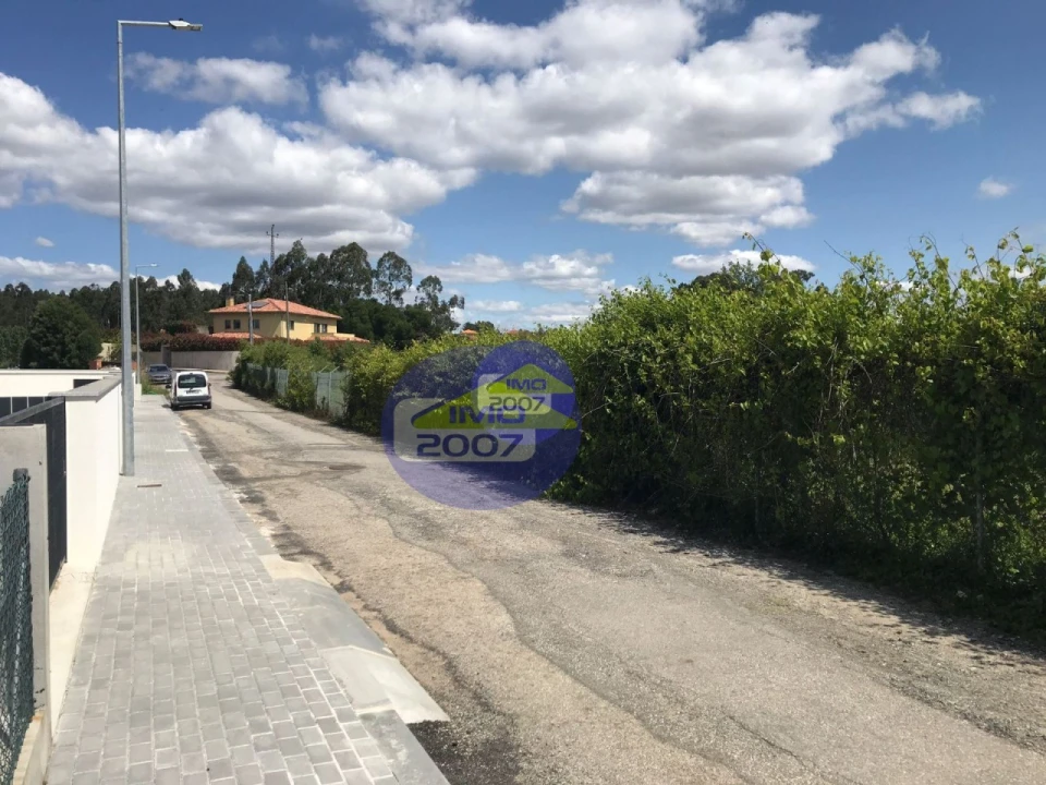 Terreno para Venda em Santa Maria da Feira, Travanca, Sanfins e Espargo Foto 2