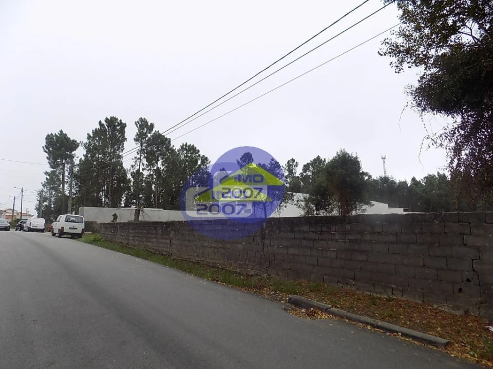 Terreno para Venda em Lourosa Foto 3