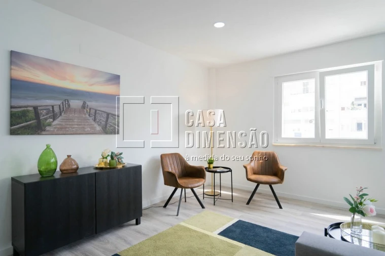 Apartamento T3 para Venda em Benfica Foto 3