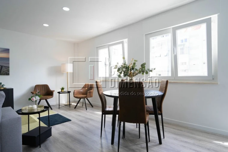 Apartamento T3 para Venda em Benfica Foto 10