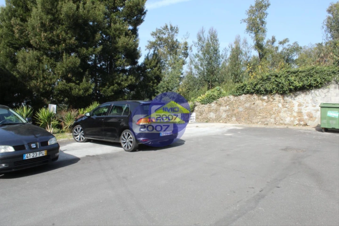 Terreno para Venda em Grijó e Sermonde Foto 9