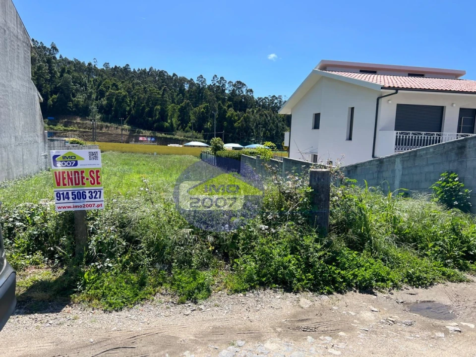 Terreno para Venda em Nogueira da Regedoura Foto 2