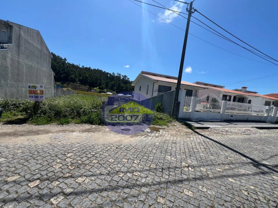 Terreno para Venda em Nogueira da Regedoura Foto 6