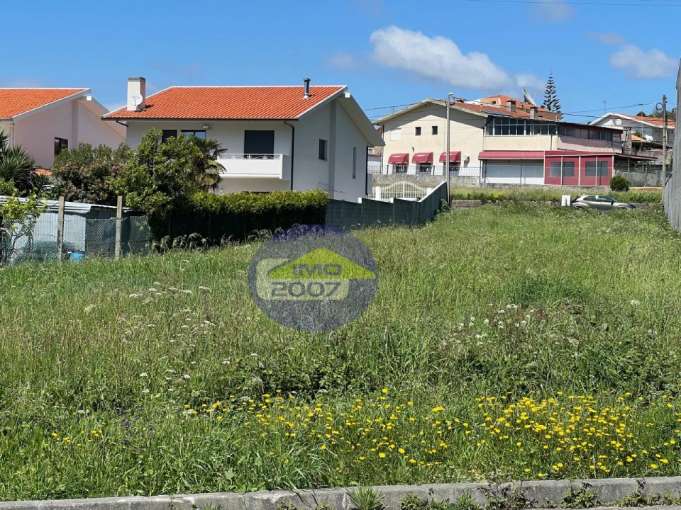 Terreno para Venda em Nogueira da Regedoura Foto 12