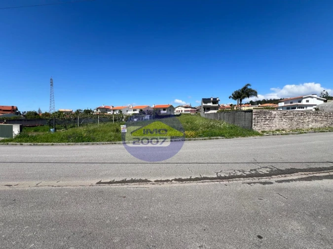 Terreno para Venda em Nogueira da Regedoura Foto 11