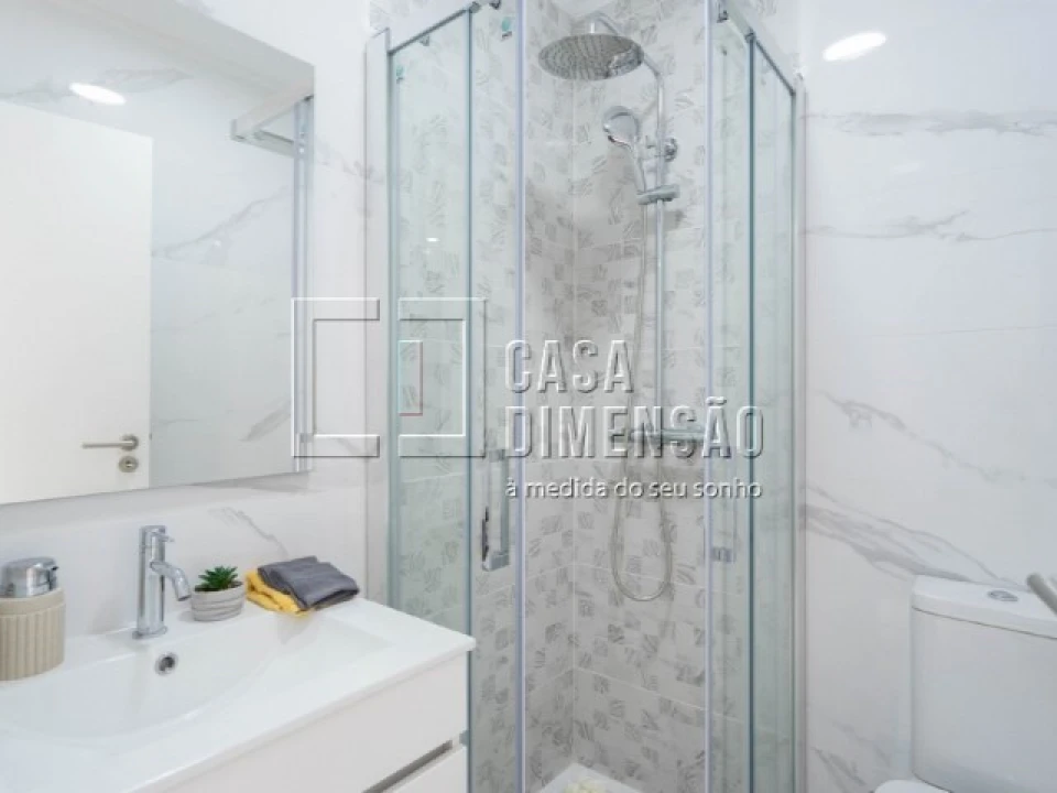 Apartamento T3 para Venda em Benfica Foto 16