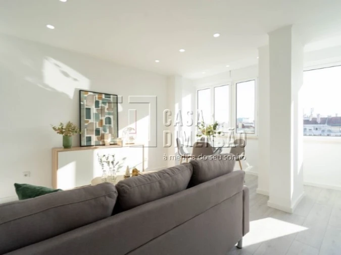 Apartamento T3 para Venda em Benfica Foto 3