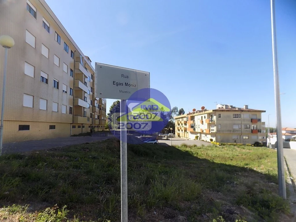 Terreno para Venda em Mozelos Foto 3