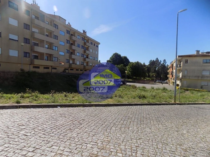 Terreno para Venda em Mozelos Foto 2