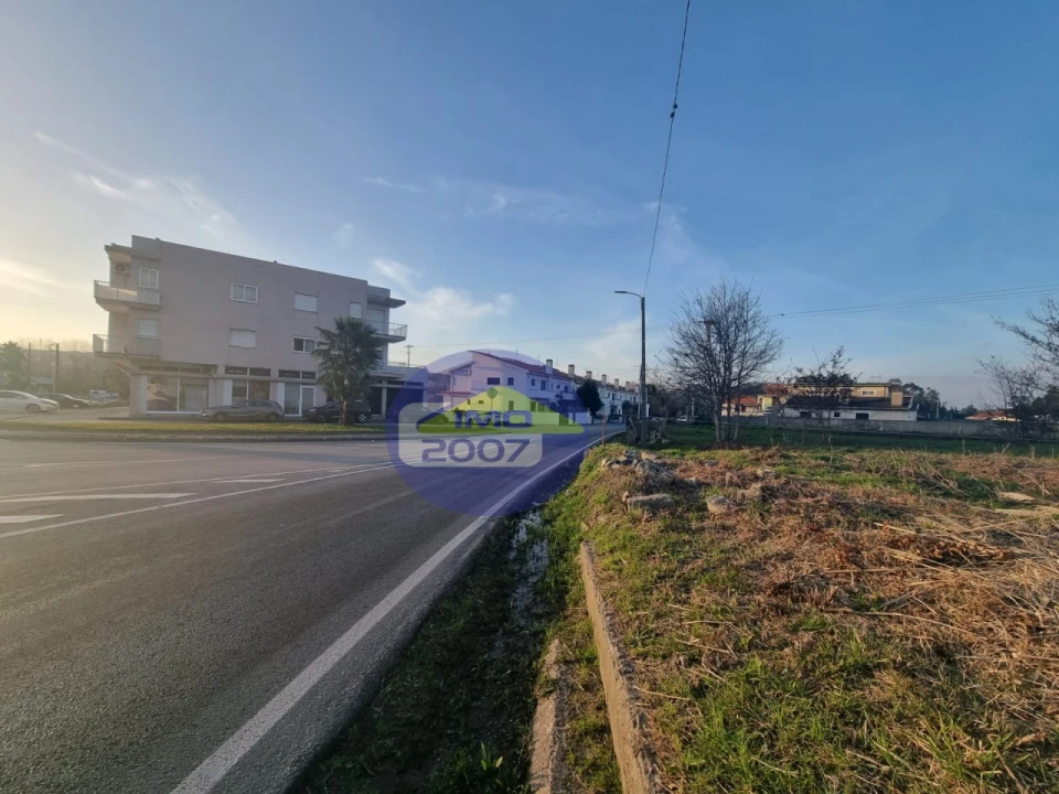 Terreno para Venda em Lobão, Gião, Louredo e Guisande Foto 9