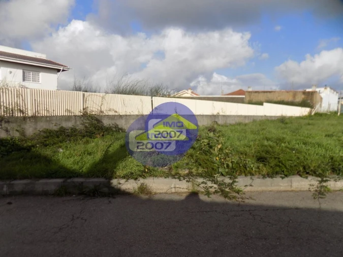 Terreno para Venda em Lourosa Foto 1