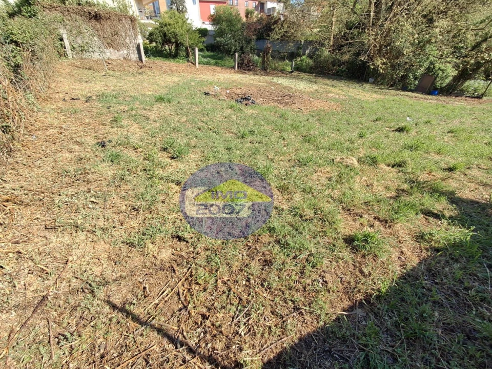 Terreno para Venda em Esmoriz Foto 3