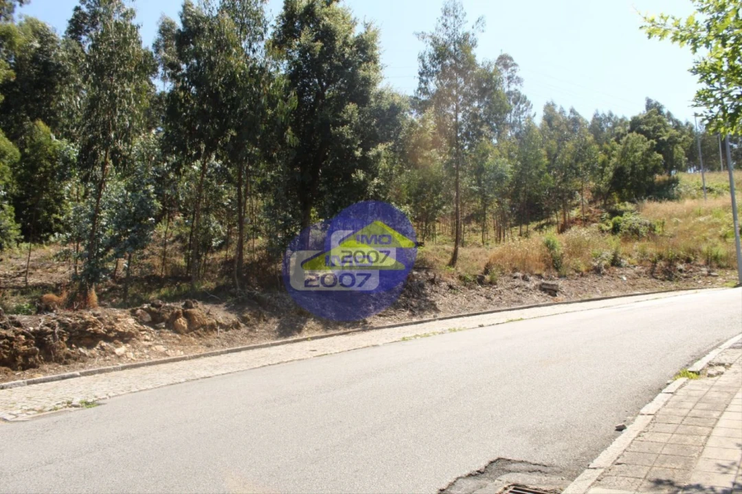 Terreno para Venda em Sandim, Olival, Lever e Crestuma Foto 3