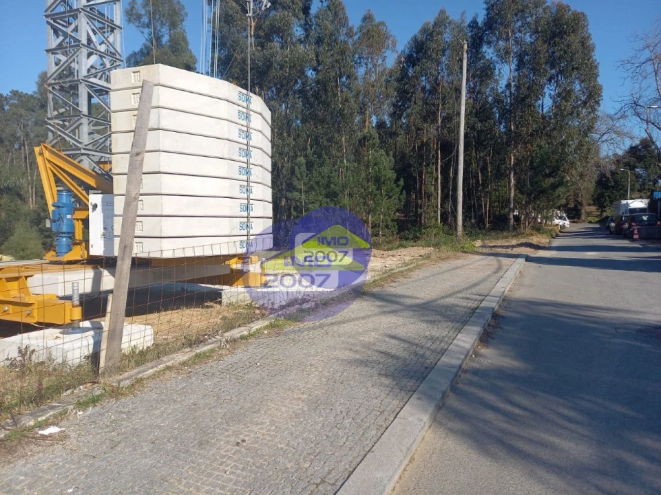 Terreno para Venda em São Miguel do Souto e Mosteirô Foto 6