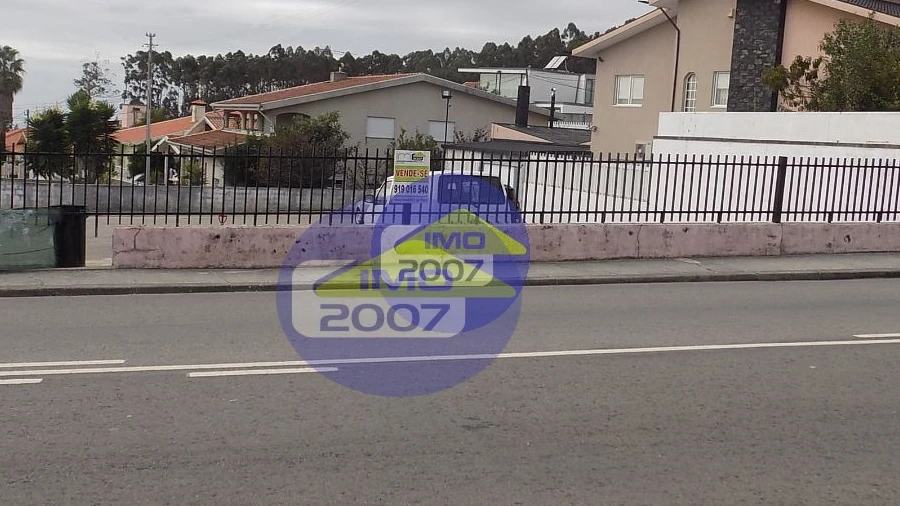 Terreno para Venda em São João de Ver