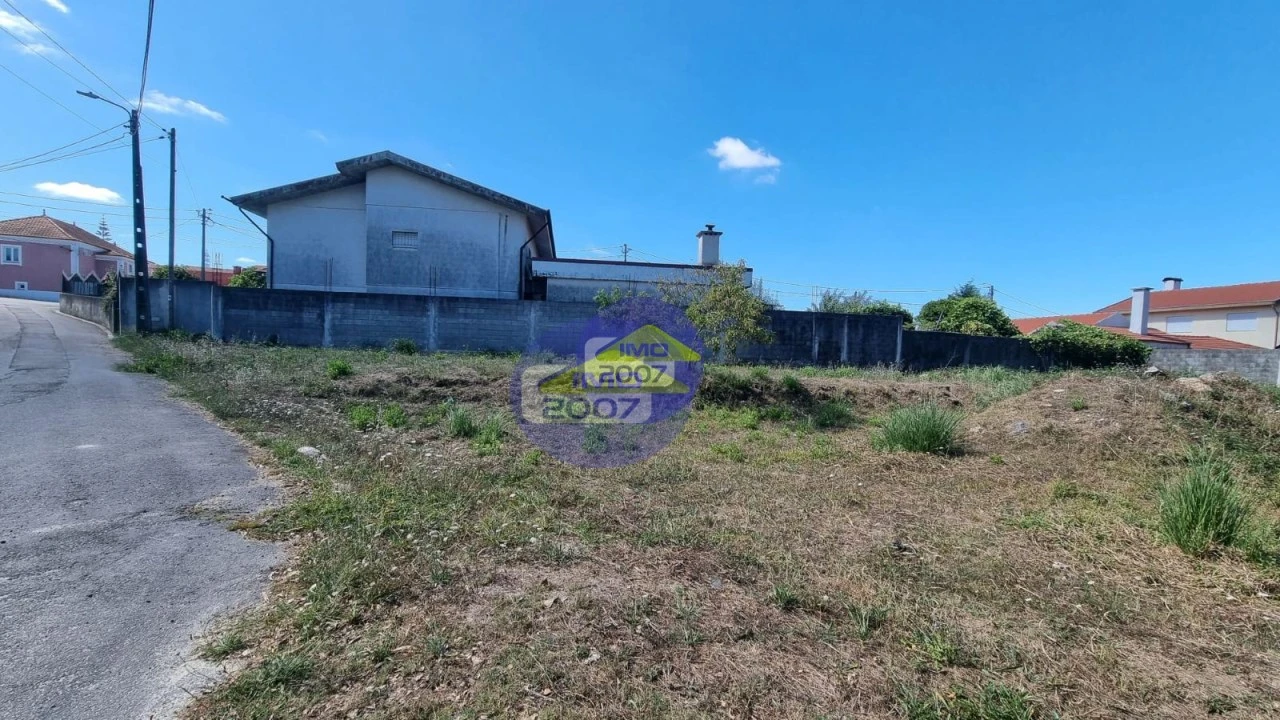 Terreno para Venda em Nogueira da Regedoura Foto 7